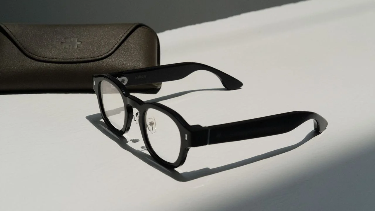 Halliday G2 Smart Glasses Enhance Meeting Engagement with Real-Time Insights