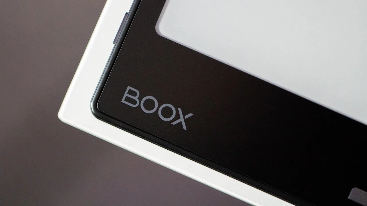 Boox Picco: A Pocket-Sized E-Reader Designed for On-the-Go Readers
